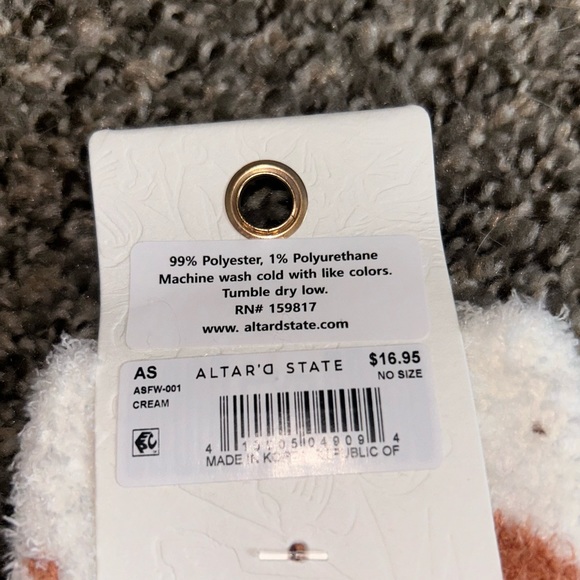 Fuzzy Socks - Picture 3 of 4